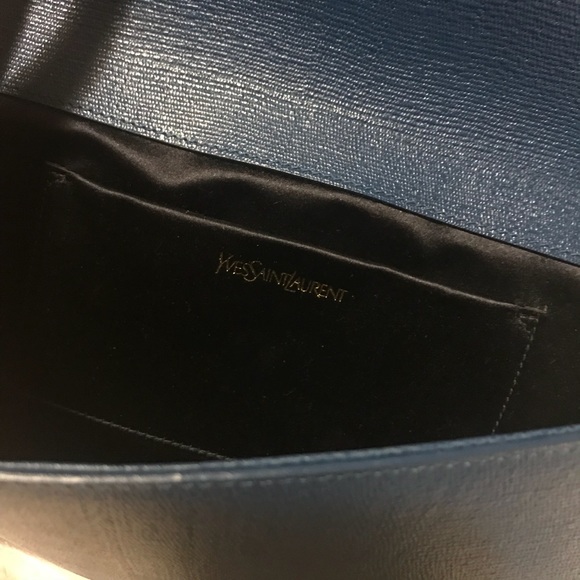 YSL SAC Textured Clutch - Picture 6 of 8